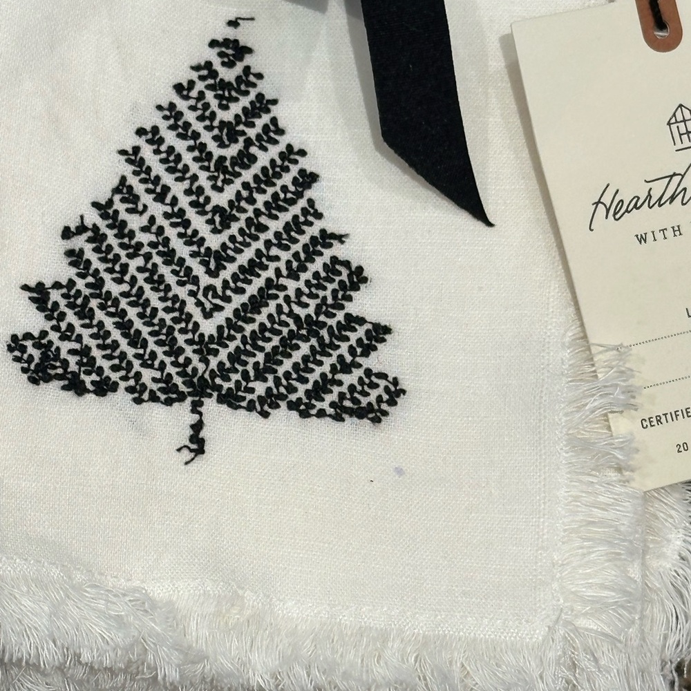 HEARTH & HAND with MAGNOLIA 2 Sets Linen/Cotton Black Stitched Napkins NEW! rare - Picture 6 of 10
